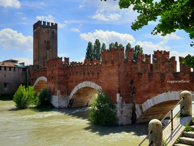 Cosa vedere a Verona, Ponte Scaligero e Castel Vecchio.