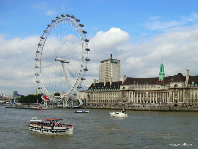 Londra, la ruota panoramica London Eye.