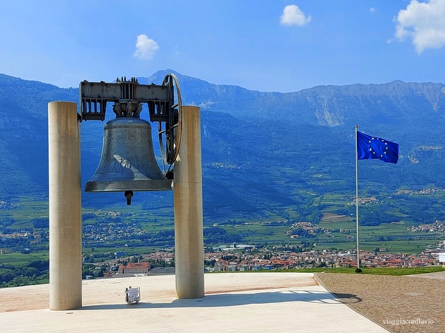 Maria Dolens: la Campana dei Caduti di Rovereto.