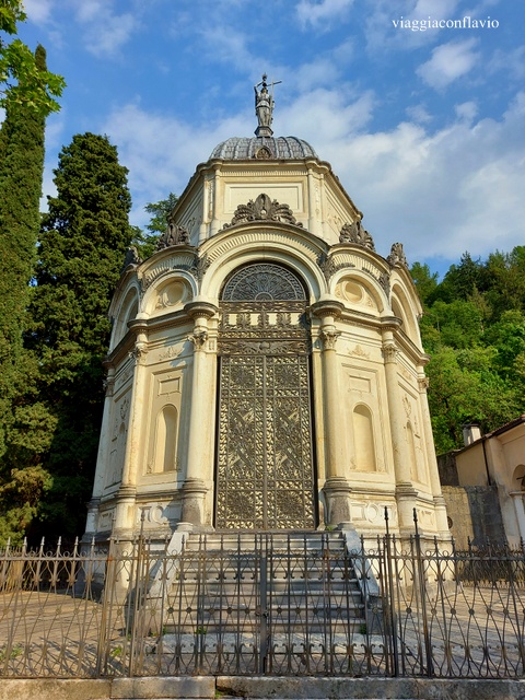 Mausoleo Famiglia De Tacchi a Rovereto.